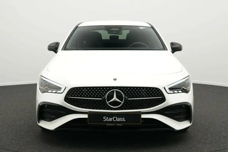 Mercedes-Benz CLA 200 din 2025 cu 11.179 km - oferta MER174175 - foto 2