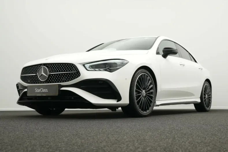 Mercedes-Benz CLA 200 din 2025 cu 11.179 km - oferta MER174175 - foto 8
