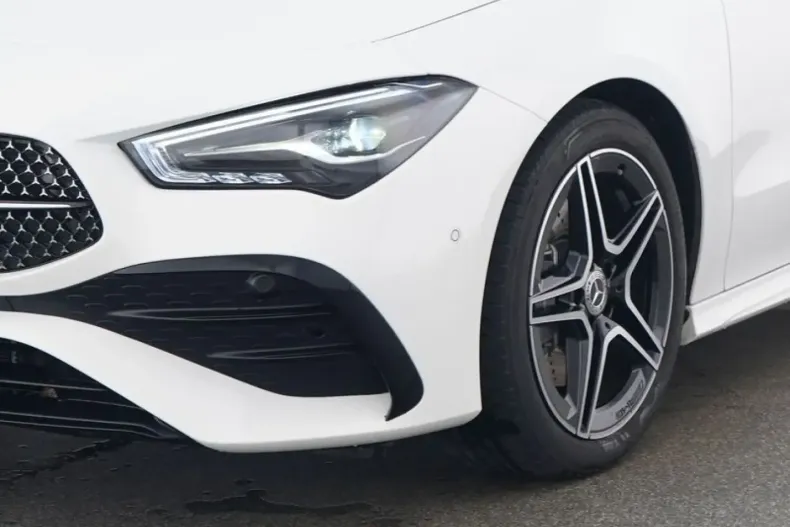 Mercedes-Benz CLA 200 din 2025 cu 9.823 km - oferta MER174177 - foto 2