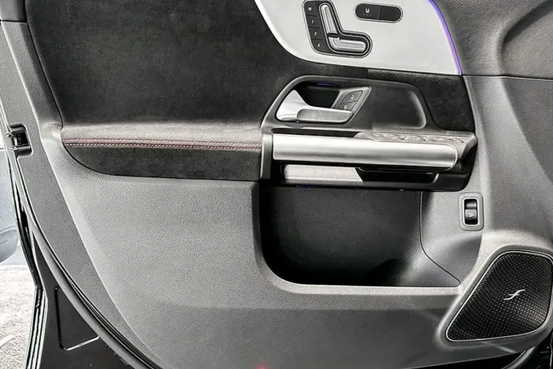 Mercedes-Benz GLA 220 din 2023 cu 24.955 km - oferta MER174178 - foto 11