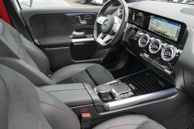 Mercedes-Benz GLA 35 AMG din 2023 cu 36.088 km - oferta MER174182 - foto 3