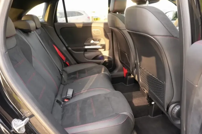 Mercedes-Benz GLA 35 AMG din 2022 cu 43.350 km - oferta MER174183 - foto 10