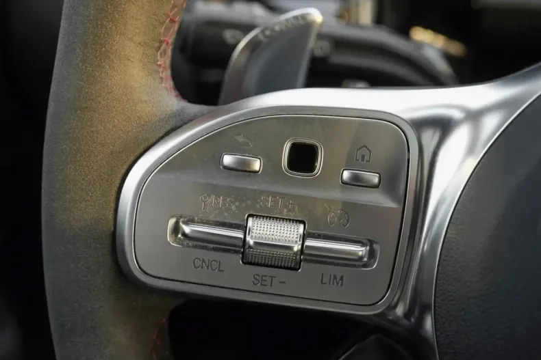 Mercedes-Benz GLA 35 AMG din 2022 cu 43.350 km - oferta MER174183 - foto 19