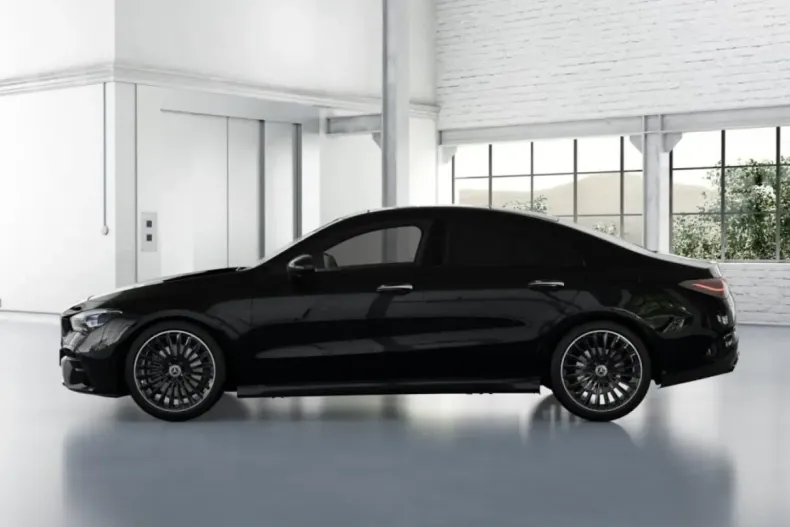 Mercedes-Benz CLA 200 din 2024 cu 19.580 km - oferta MER174184 - foto 3