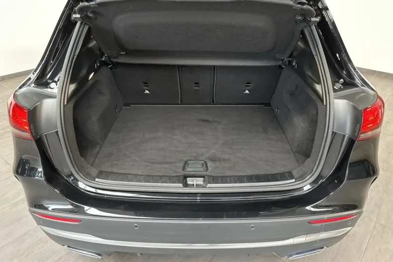 Mercedes-Benz GLA 220 din 2022 cu 44.750 km - oferta MER174185 - foto 6