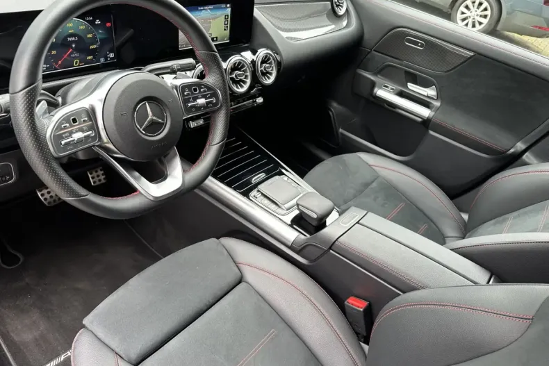 Mercedes-Benz GLA 220 din 2022 cu 44.750 km - oferta MER174185 - foto 7