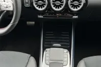 Mercedes-Benz GLA 220 din 2022 cu 44.750 km - oferta MER174185 - foto 11