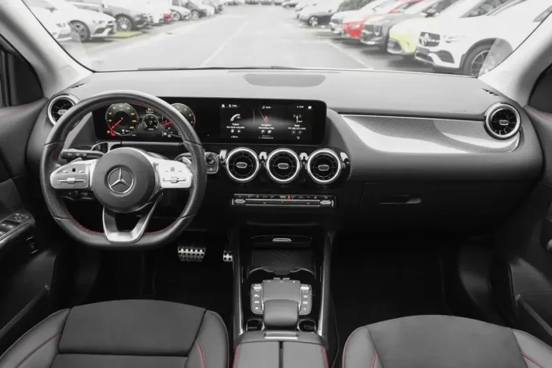 Mercedes-Benz GLA 250 din 2022 cu 40.170 km - oferta MER174187 - foto 11