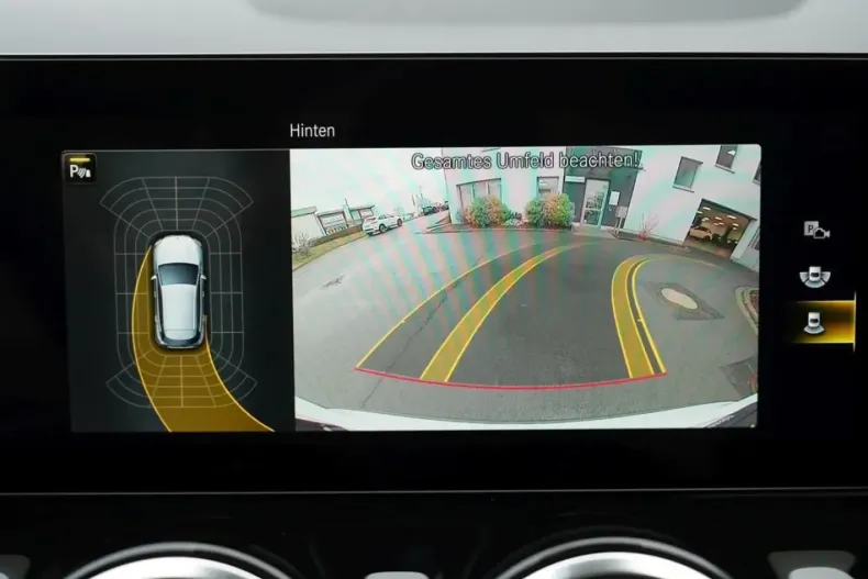 Mercedes-Benz GLA 250 din 2022 cu 40.170 km - oferta MER174187 - foto 13