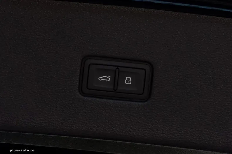 Audi Q8 din 2025 cu 9.900 km - oferta AUD174192 - foto 12