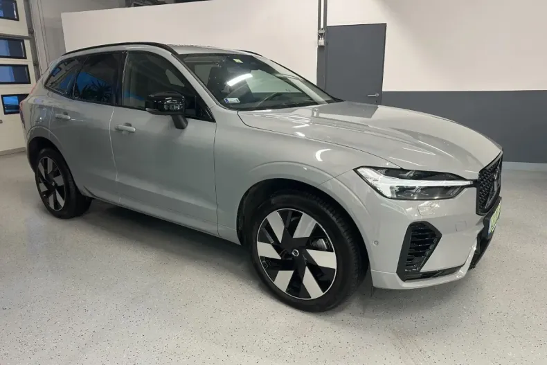 Volvo XC60 din 2024 cu 12.000 km - oferta VOL174196 - foto 2