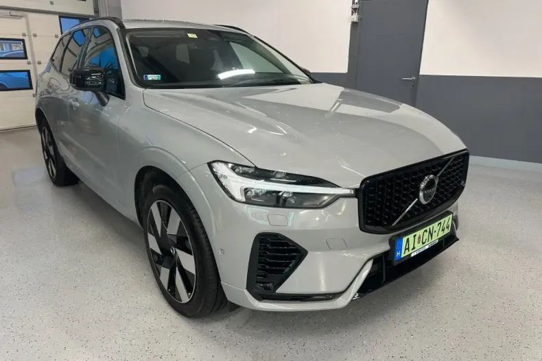 Volvo XC60 din 2024 cu 12.000 km - oferta VOL174196 - foto 4