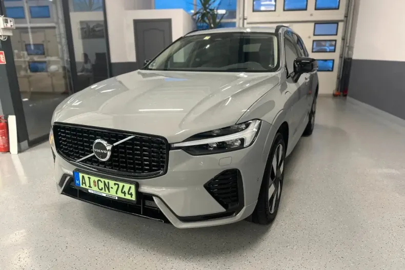 Volvo XC60 din 2024 cu 12.000 km - oferta VOL174196 - foto 6