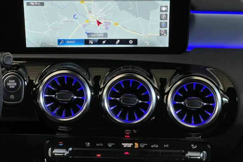 Mercedes-Benz CLA 220 din 2023 cu 49.940 km - oferta MER174197 - foto 5