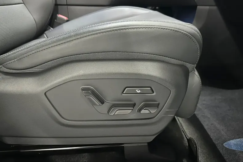 Hyundai SANTA FE din 2024 cu 10.850 km - oferta HYU174200 - foto 11