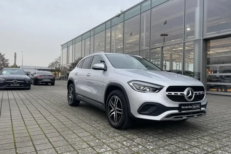 Mercedes-Benz GLA 220 din 2021 cu 41.954 km - oferta MER174203 - foto 1