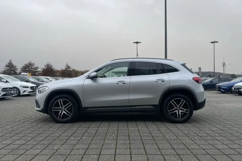 Mercedes-Benz GLA 220 din 2021 cu 41.954 km - oferta MER174203 - foto 7