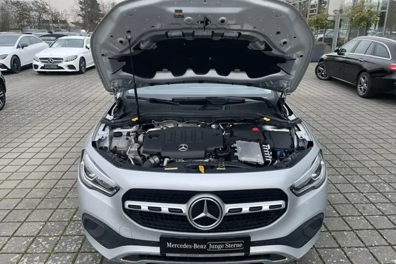 Mercedes-Benz GLA 220 din 2021 cu 41.954 km - oferta MER174203 - foto 12