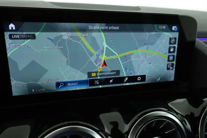 Mercedes-Benz GLA 200 din 2021 cu 63.784 km - oferta MER174205 - foto 13