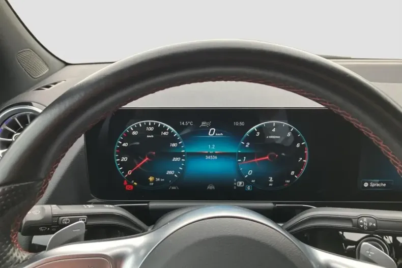 Mercedes-Benz GLA 200 din 2021 cu 34.535 km - oferta MER174206 - foto 8