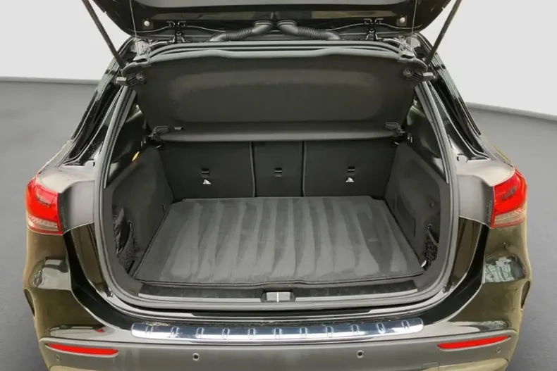 Mercedes-Benz GLA 200 din 2021 cu 34.535 km - oferta MER174206 - foto 14