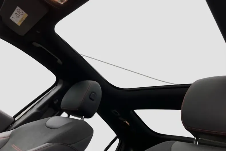 Mercedes-Benz GLA 200 din 2021 cu 34.535 km - oferta MER174206 - foto 15