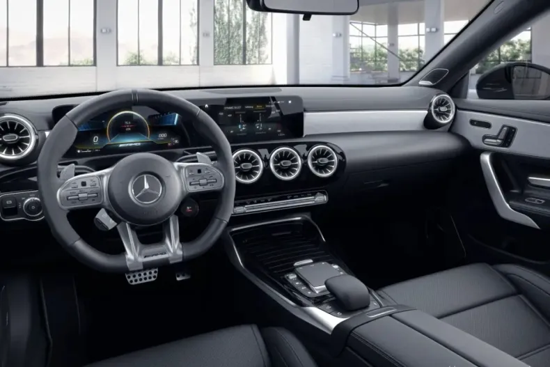 Mercedes-Benz CLA 45 AMG din 2021 cu 53.243 km - oferta MER174208 - foto 3