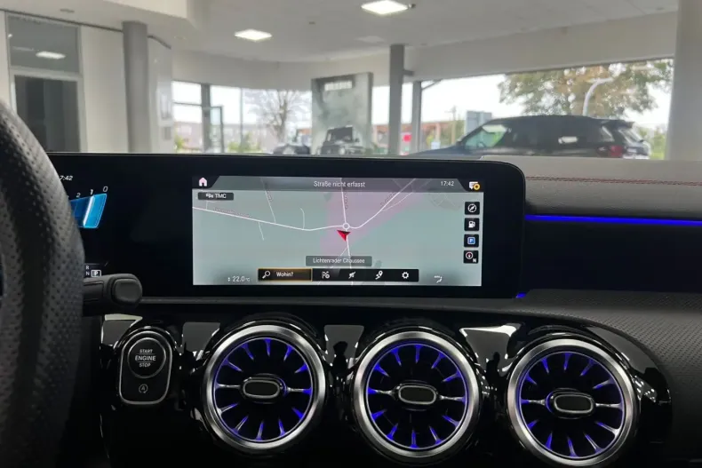 Mercedes-Benz CLA 35 AMG din 2021 cu 51.213 km - oferta MER174211 - foto 17