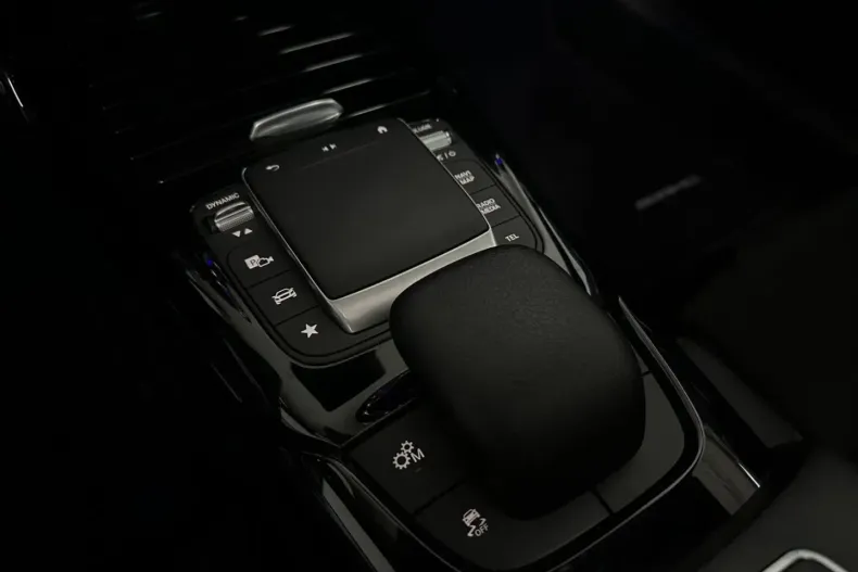 Mercedes-Benz CLA 35 AMG din 2021 cu 66.600 km - oferta MER174213 - foto 23