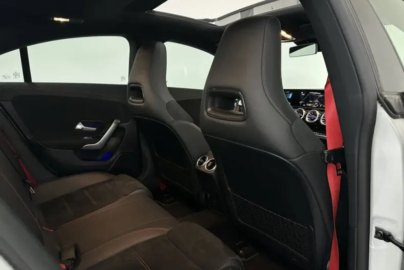 Mercedes-Benz CLA 35 AMG din 2021 cu 66.600 km - oferta MER174213 - foto 26