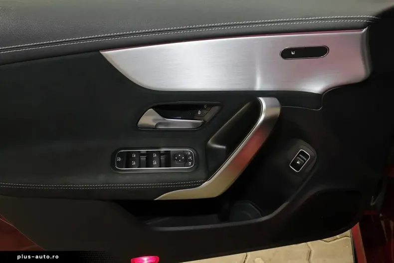 Mercedes-Benz CLA 250 din 2021 cu 67.180 km - oferta MER174214 - foto 11