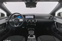 Mercedes-Benz CLA 250 din 2021 cu 34.484 km - oferta MER174220 - foto 3