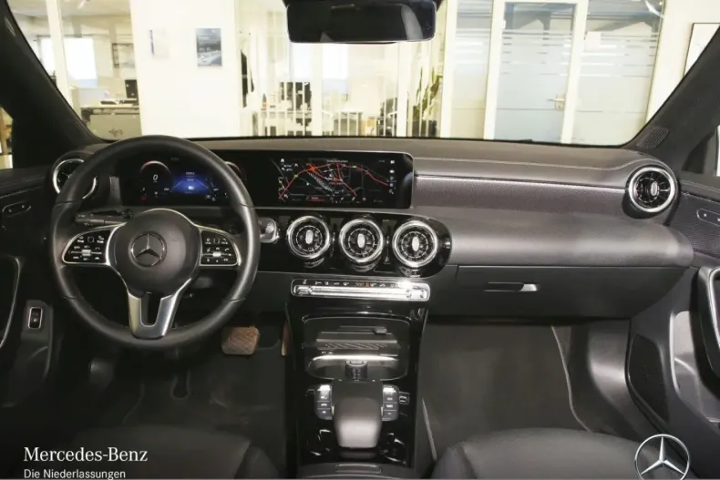 Mercedes-Benz CLA 250 din 2022 cu 53.091 km - oferta MER174222 - foto 6