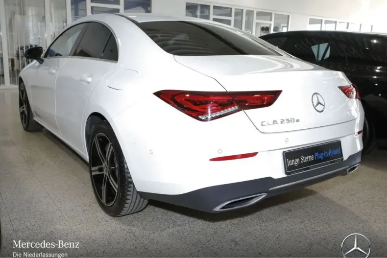Mercedes-Benz CLA 250 din 2022 cu 53.091 km - oferta MER174222 - foto 8