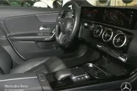 Mercedes-Benz CLA 250 din 2022 cu 53.091 km - oferta MER174222 - foto 13