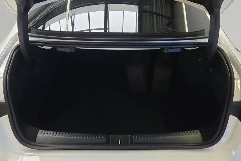 Mercedes-Benz CLA 250 din 2021 cu 72.246 km - oferta MER174224 - foto 5