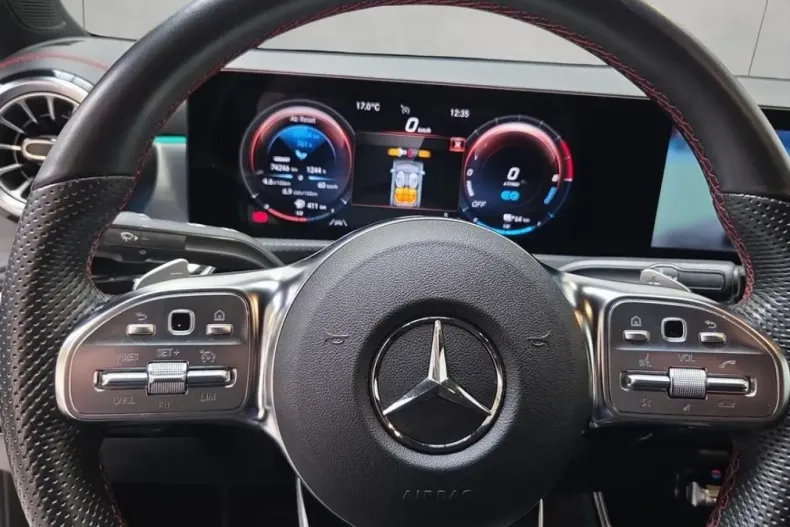 Mercedes-Benz CLA 250 din 2021 cu 72.246 km - oferta MER174224 - foto 10