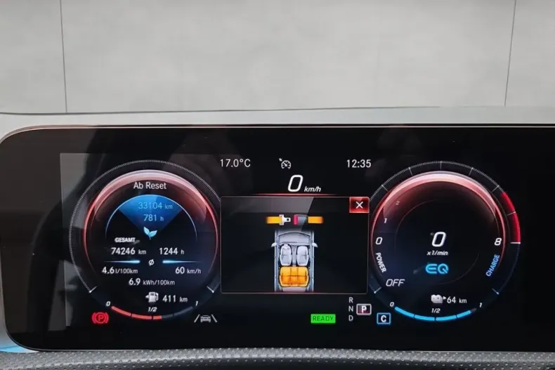 Mercedes-Benz CLA 250 din 2021 cu 72.246 km - oferta MER174224 - foto 11