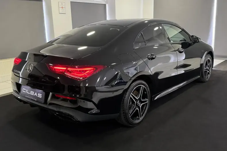 Mercedes-Benz CLA 250 din 2021 cu 37.000 km - oferta MER174226 - foto 6