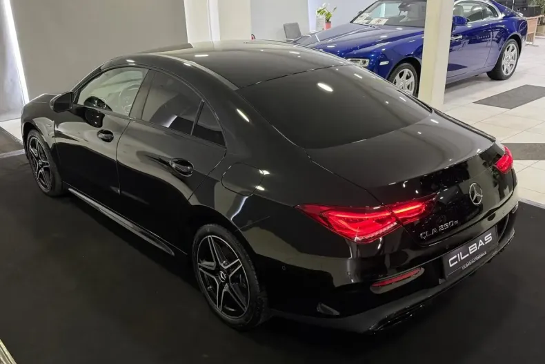 Mercedes-Benz CLA 250 din 2021 cu 37.000 km - oferta MER174226 - foto 8