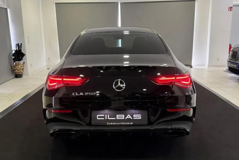 Mercedes-Benz CLA 250 din 2021 cu 37.000 km - oferta MER174226 - foto 10