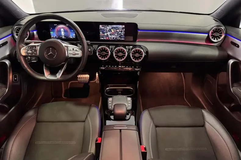 Mercedes-Benz CLA 250 din 2021 cu 37.000 km - oferta MER174226 - foto 22