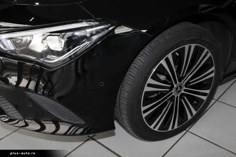 Mercedes-Benz CLA 250 din 2022 cu 70.520 km - oferta MER174228 - foto 4
