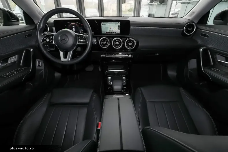 Mercedes-Benz CLA 250 din 2022 cu 70.520 km - oferta MER174228 - foto 6