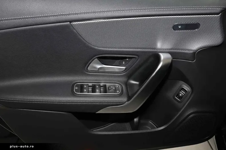 Mercedes-Benz CLA 250 din 2022 cu 70.520 km - oferta MER174228 - foto 11