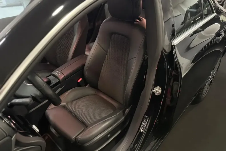 Mercedes-Benz CLA 250 din 2021 cu 61.645 km - oferta MER174232 - foto 15