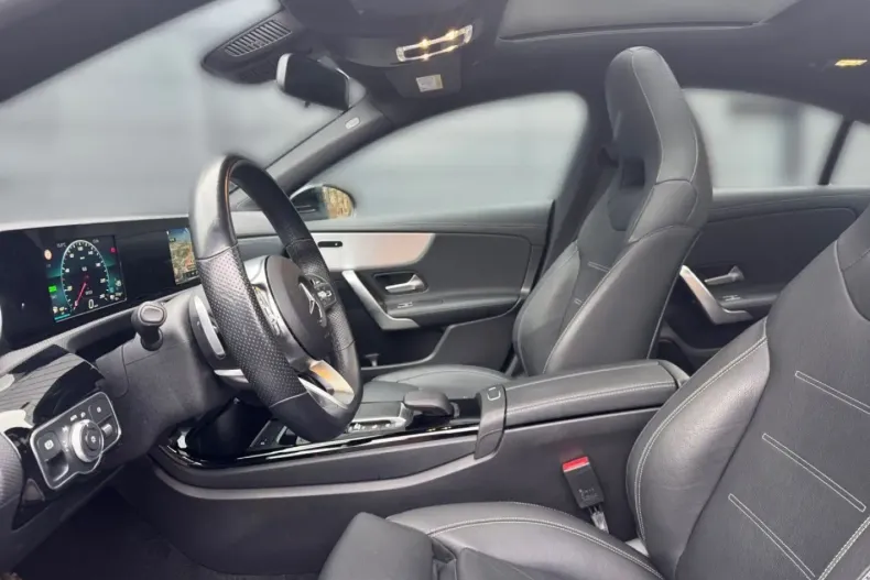 Mercedes-Benz CLA 250 din 2021 cu 59.559 km - oferta MER174237 - foto 7