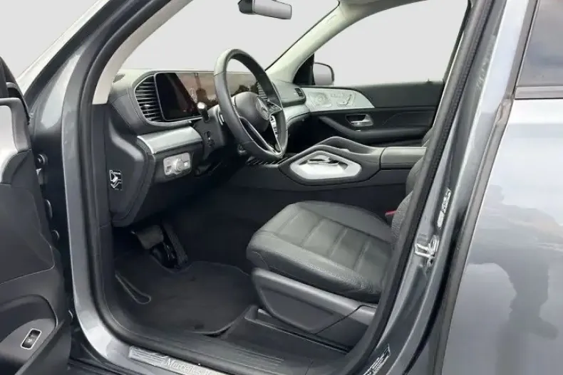 Mercedes-Benz GLE 450 din 2024 cu 5.790 km - oferta MER174263 - foto 4