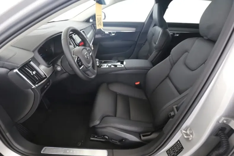 Volvo V90 din 2025 cu 24.329 km - oferta VOL174269 - foto 3