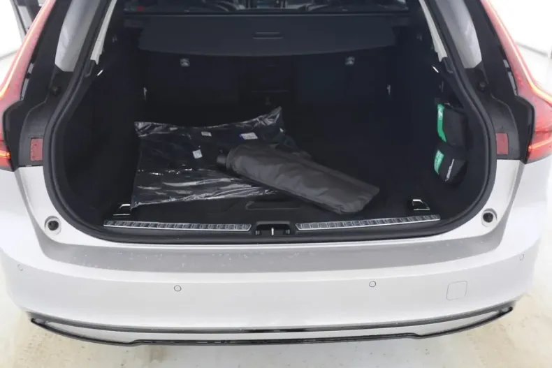 Volvo V90 din 2025 cu 24.329 km - oferta VOL174269 - foto 6